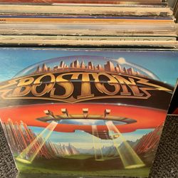 HUGE LOT OF 252 MIXED GENRE 78’s  45’s VIYNL RECORDS!!!