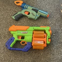2 Nerf Guns 