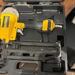 16 G Dewalt Nail Gun 80$