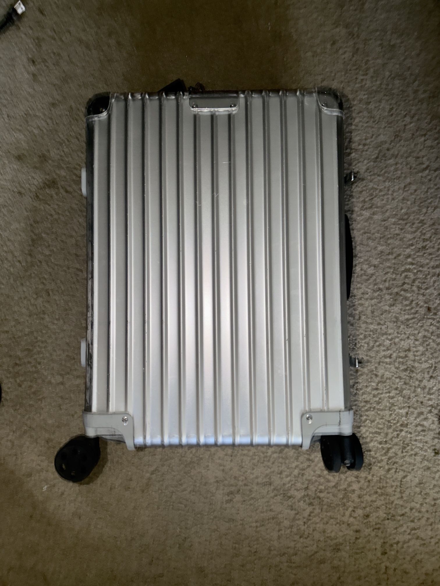 Rimowa Classic Cabin S Carry On 