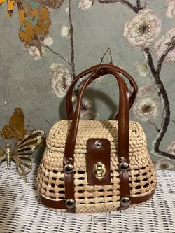 Purse Artesanal.   New.    check my other. offers