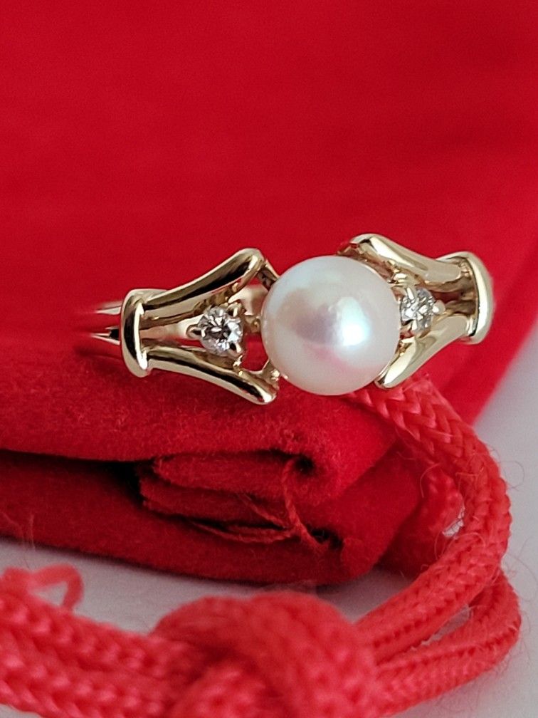 ❤️ 14k Size 6.75 Precious Solid Yellow Gold Pearl and Genuine Diamonds Ring! /Anillo de Oro 1 
Perla y Diamantes! 👌🎁Post Tags: Anillo de Oro