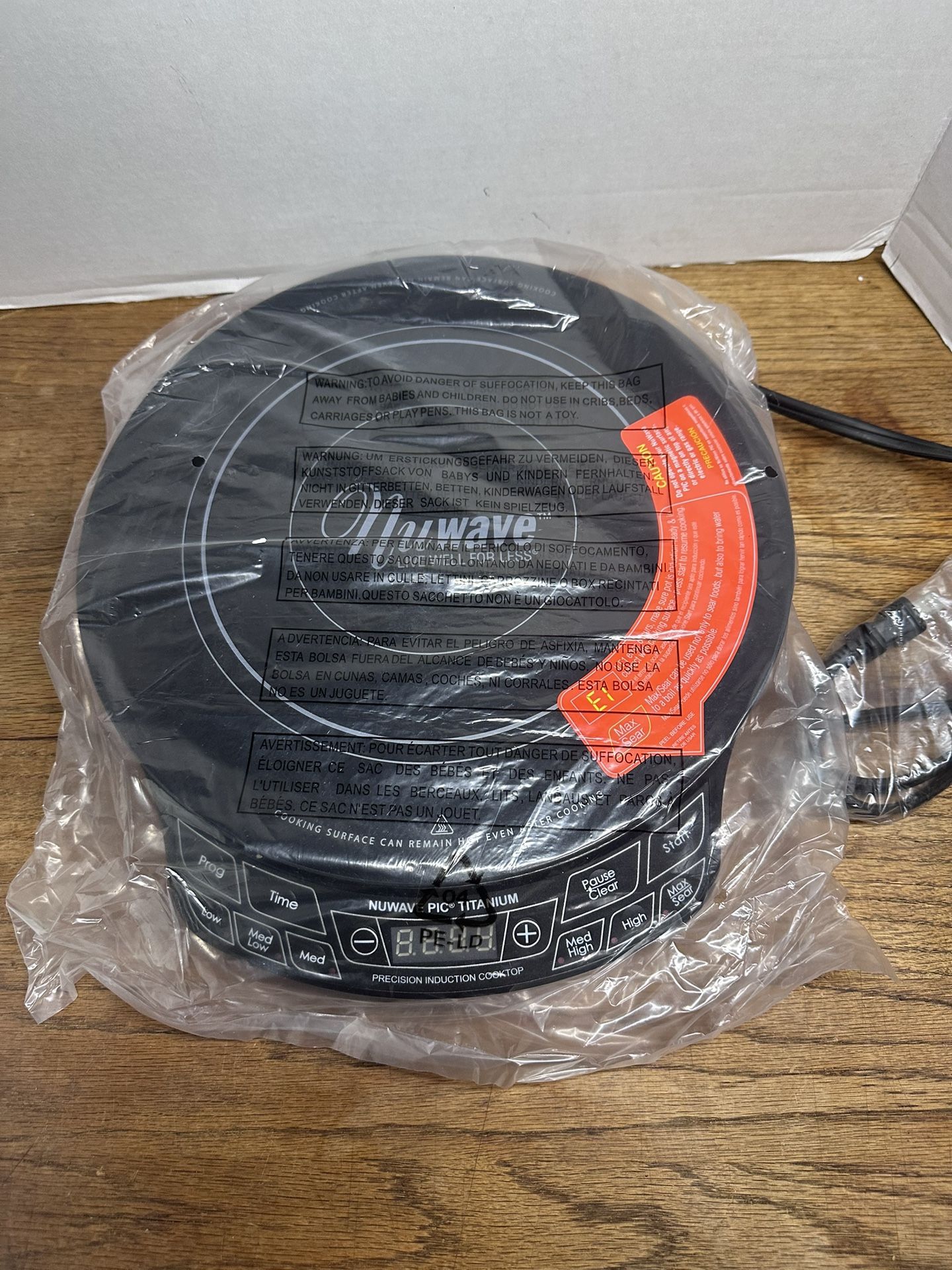 NUWAVE PIC TITANIUM model: 30341 CQ