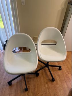 2 Chairs