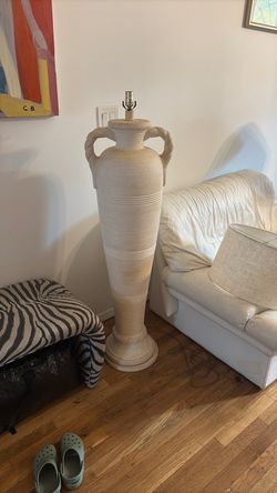 Stunning Plaster standing lamp
