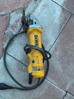 Dewalt DWE402 11 Amp 4 1/2” Angle Grinder