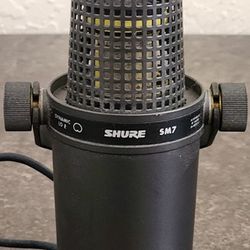 Shure SM7 Vintage Microphone
