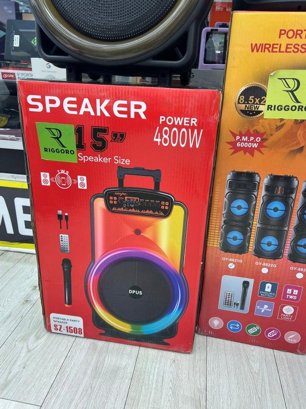 SZ1508 Trolley Speaker 40W With Microphone 15 Inch