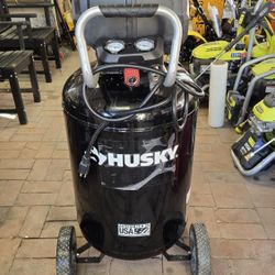 Husky 30g Single-stage Oil Free Portable Vertical Electric Air Compressor 