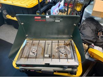 Coleman 2 burner stove
