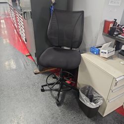 Adjustable Office Chair 