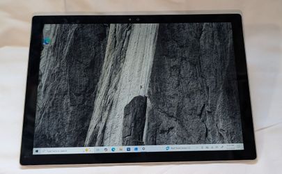 NICE MICROSOFT SURFACE PRO 4 WINDOWS TABLET i5 256GB 8GB RAM