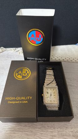 Men’s watch iced out