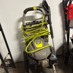 Ryobi 2900 PSI 2.5 GPM Cold Water Gas Pressure Washer