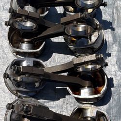 2006 5.7 Hemi Pistons And Rods