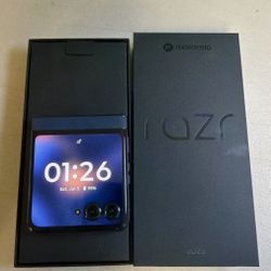 Cricket Motorola Razr 2025