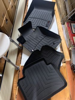 BMW -228 -320 -328 -335 -M3 - WEATHERTECH  FLOOR MATS