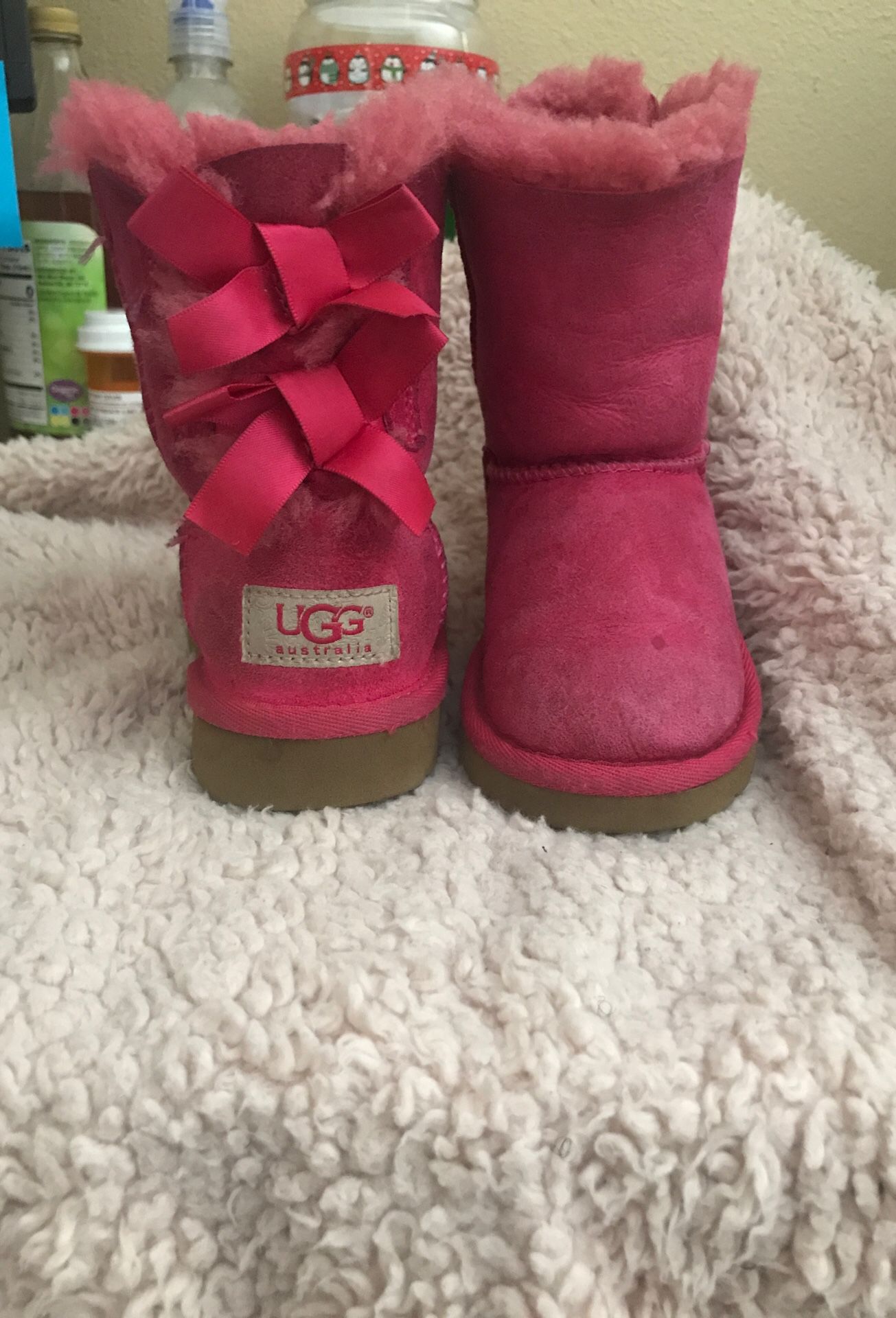 Little Girls UGG boots. Size7