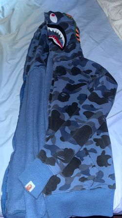 Bape hoodie medium