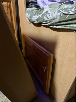 Free dining room and sofa/sleeper travel trailer