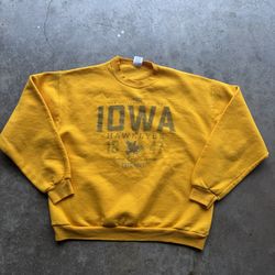 Vintage Iowa Hawkeyes Crewneck Sweatshirt – Jerzees – Size L