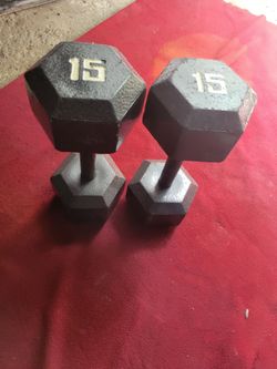 SET OF  15s. DUMBBELLS  TOTAL 30LBs
11525 S HALSTED DUNKIN DONUTS 
25$  CASH ONLY AS IS