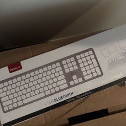 NEW Macally Bluetooth Keyboard