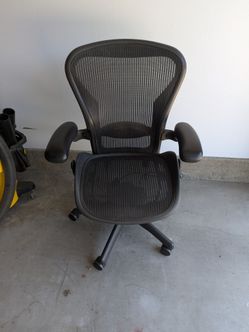 Herman Miller Aeron Chair