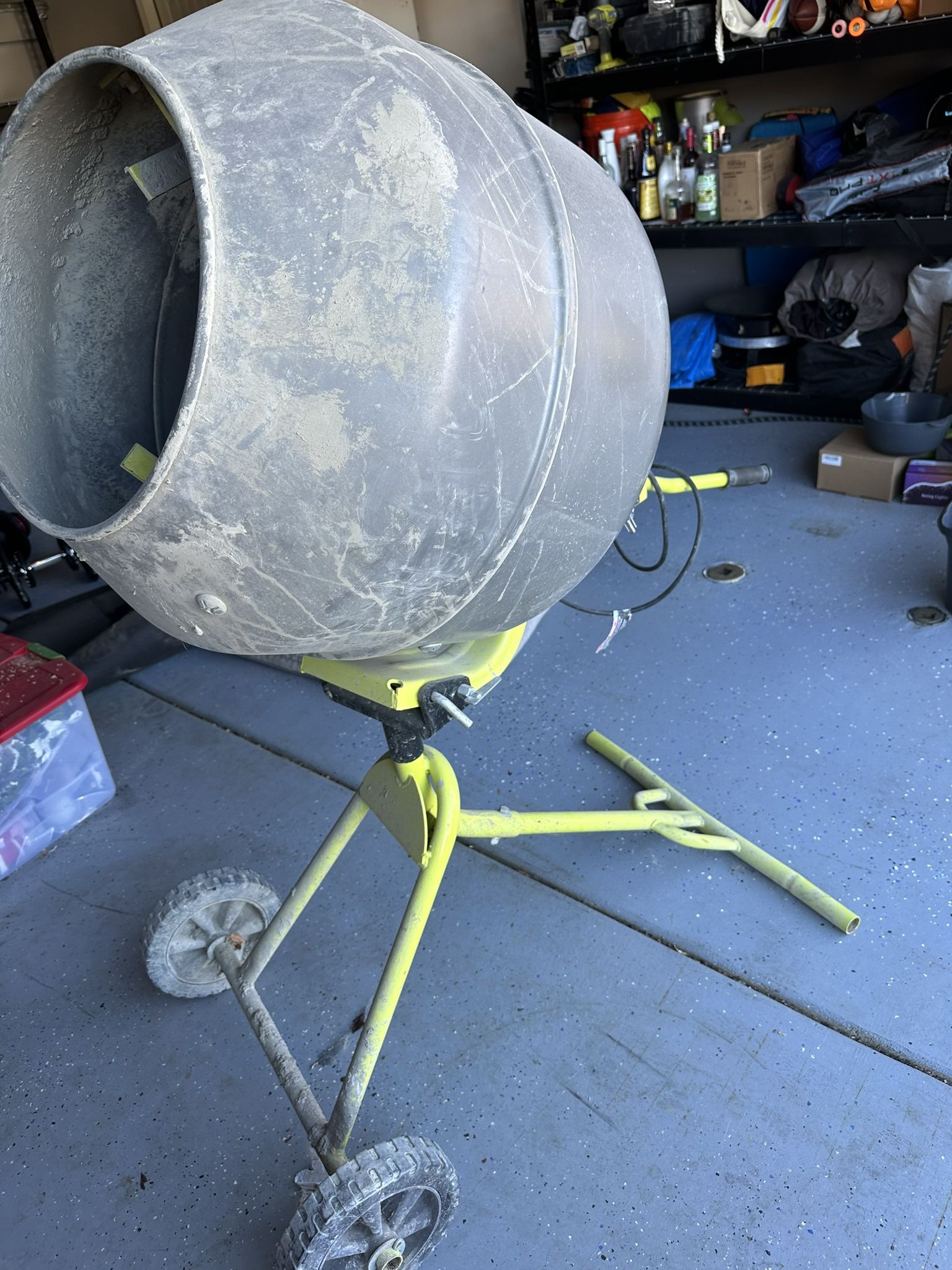 Ryobi Cement Mixer for Sale in Arrowhed Farm, CA OfferUp