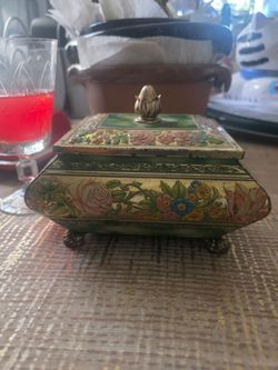 Tin box collectible Blue Bird Confectionery  Harry Vincent Limited England