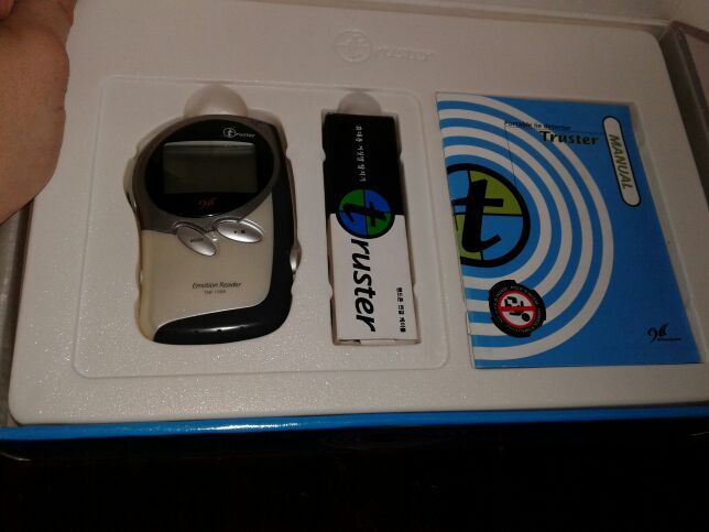 !!!REDUCED☆☆☆Need gone!!!!TRUSTER --PORTABLE LIE DETECTOR-'!!