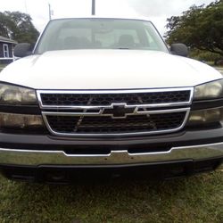 2006 CHEVY SILVERADO 