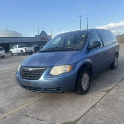 2007 Chrysler Town & Country 