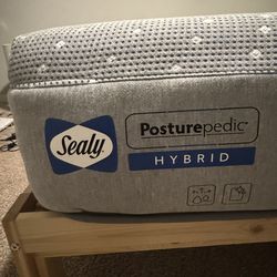 Sealy Posturepedic Hybrid Full Mattress – Like New – Includes Frame, 2 Pillows & Protector