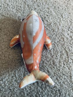 A Orange Star Dolphin 