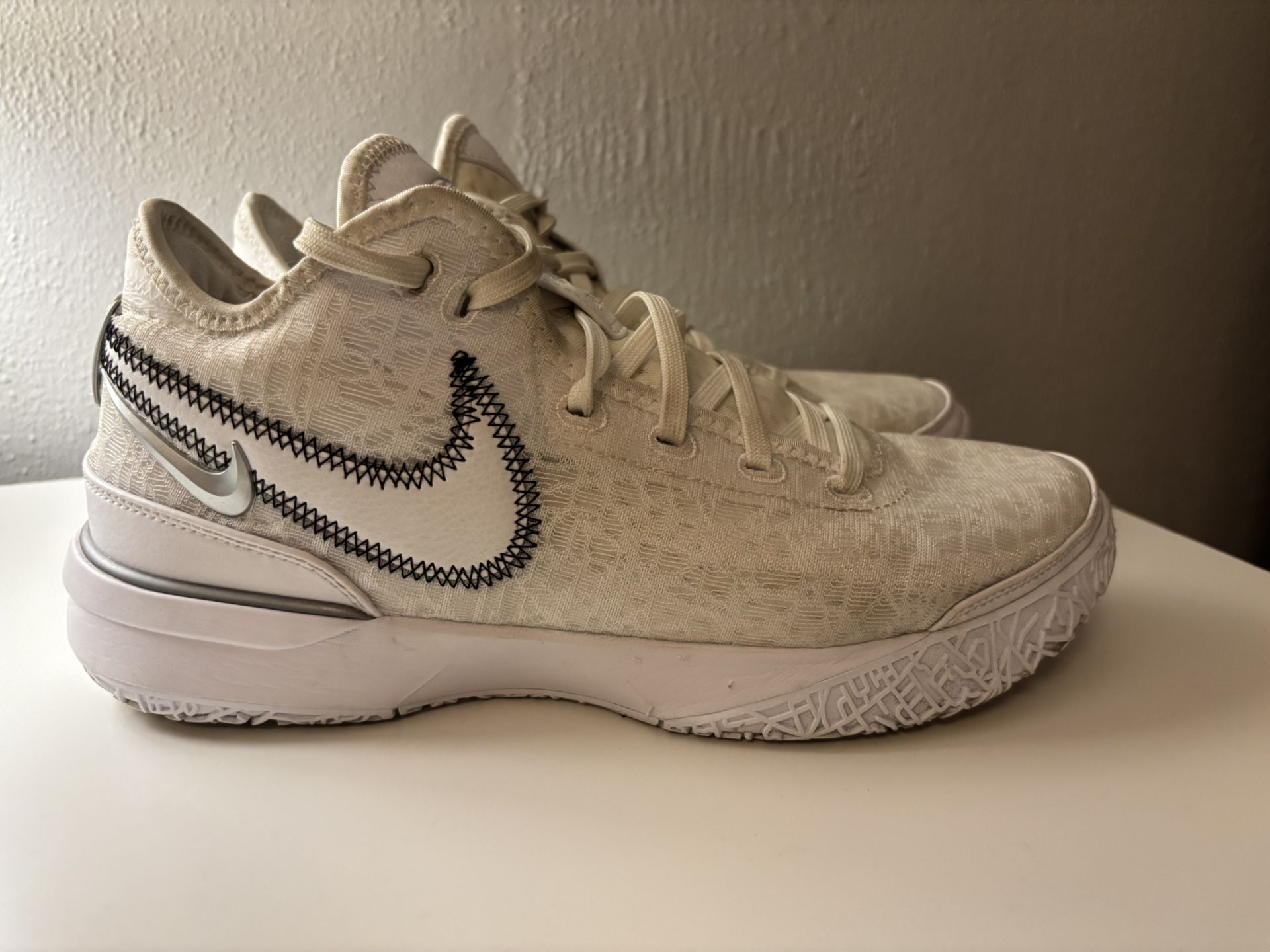 Zoom LeBron NXXT Gen ‘White’ Size Men’s 9