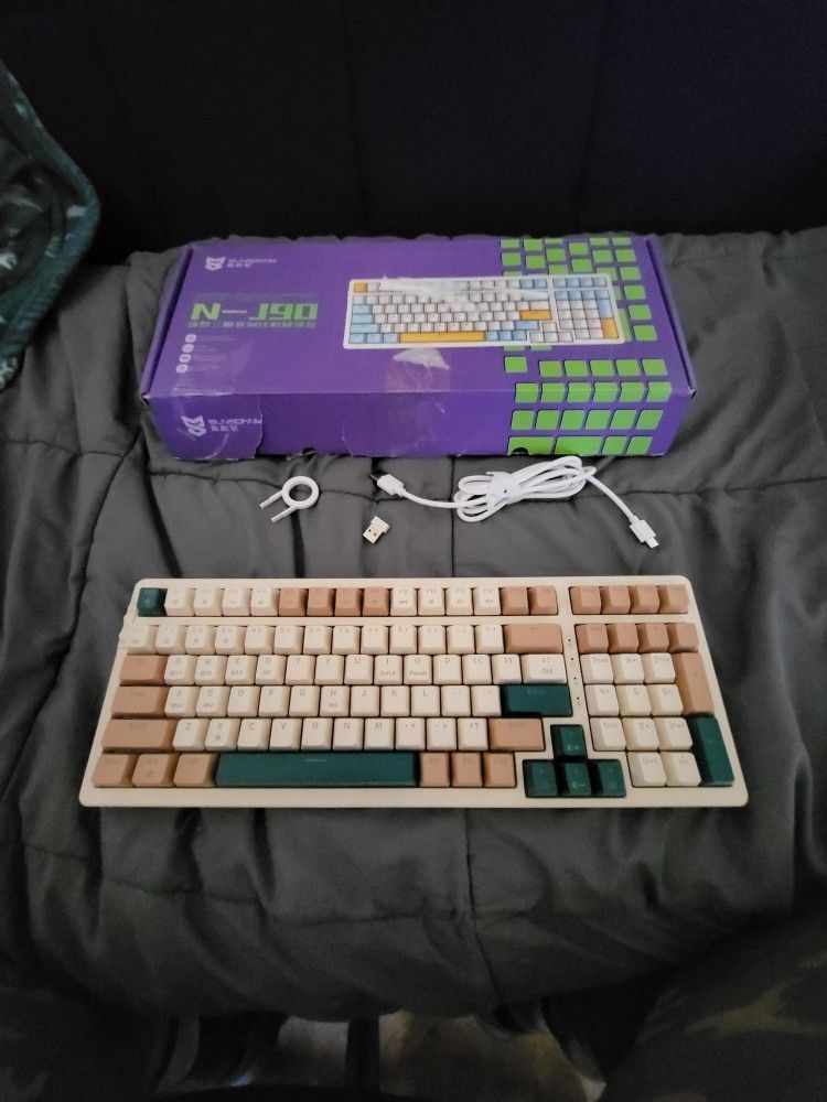 Sunsonny Wireless Mechanical Keyboard 