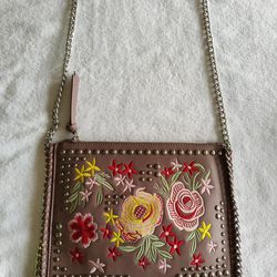 Urban Expressions Boutique Brand Floral Embroidered Crossbody Bag Clutch 