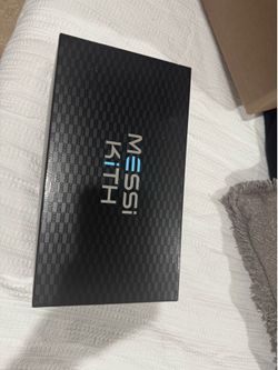 Kith Messi Pink Handball Spezial