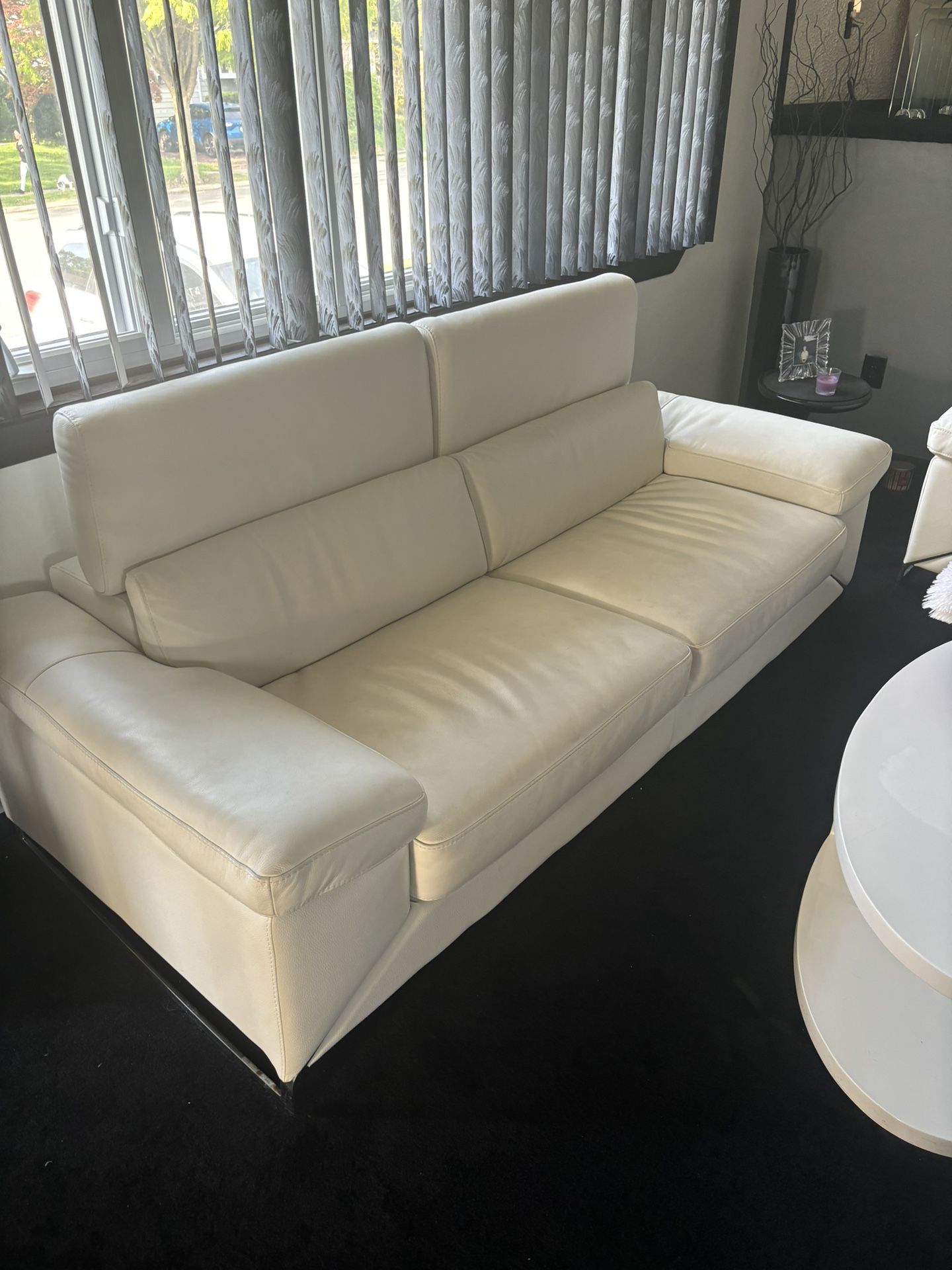 White Leather Sofa And Loveseat 