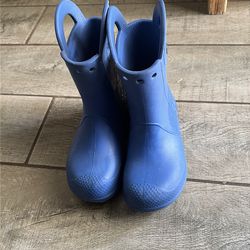 Kids crocs rain boots