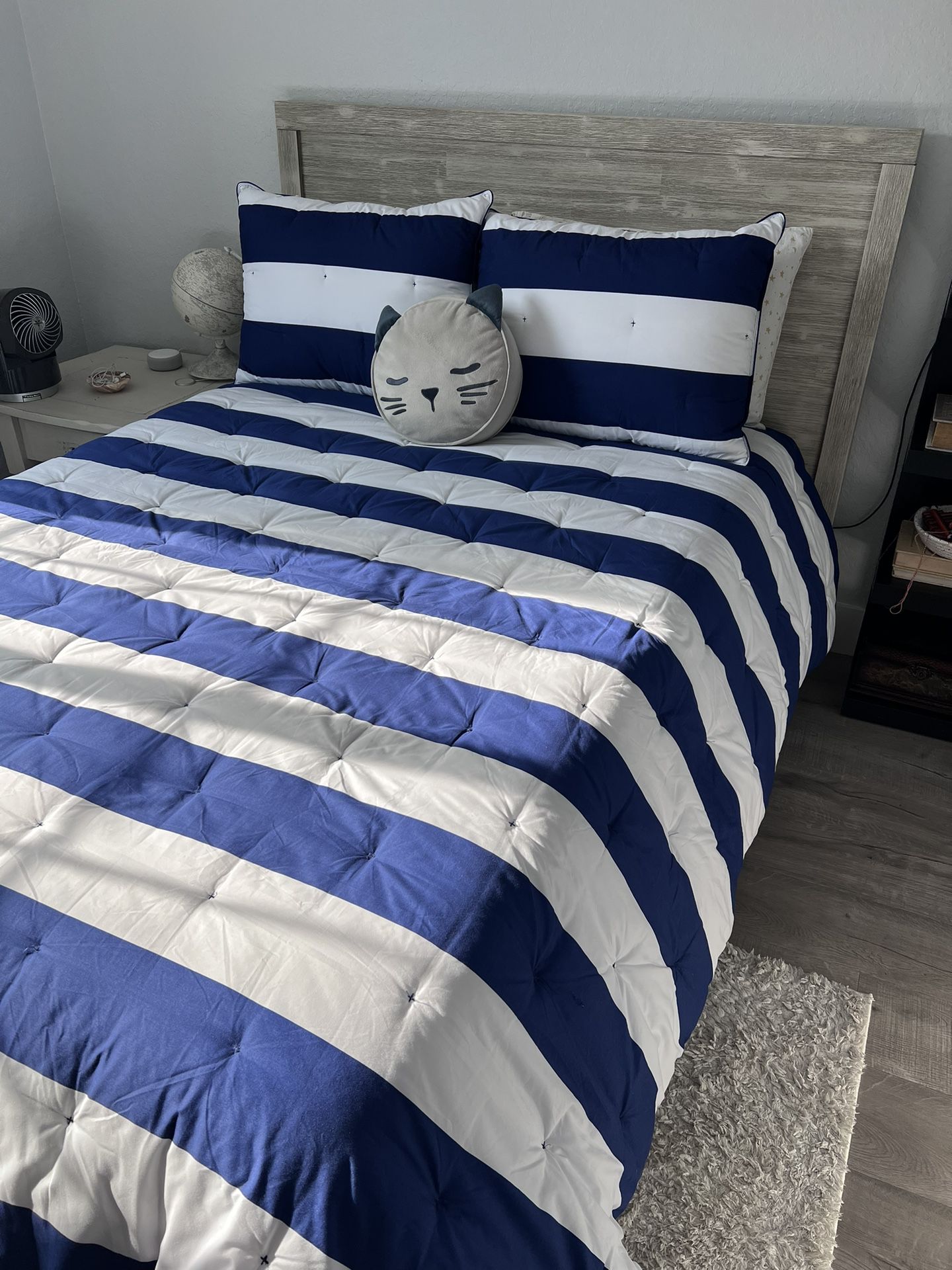 Navy And White Stripes Comforter And Shams