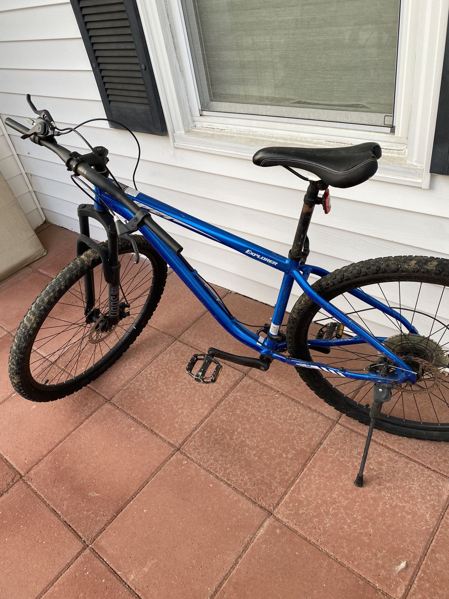 29” Hyper Bicycle Explorer Mountain Bike 29” Wheels Adults 14+ Years Hard Trail Blue