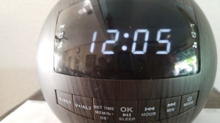 Radio Alarm Clock Lamp