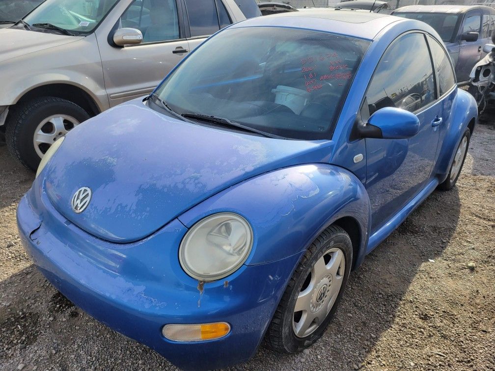 2001 Volkswagen Beetle PARTS UPull Auto Parts DD1674 for Sale in Las