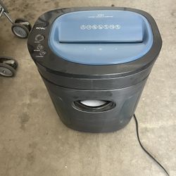 Paper Shredder (Royal  1216)