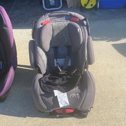 Baby/Toddler car seats and strollers 
