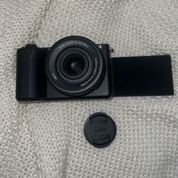 BRAND NEW Sony ZV-E10 II (mark 2) CAMERA (FREE SD CARD)