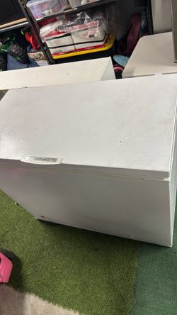 Frigidaire Deep freezer