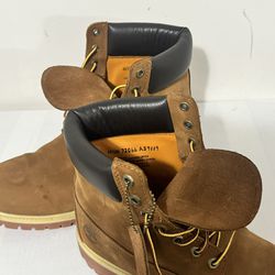Timberland Men’s 6-Inch Premium Waterproof Boots - Size 11.5 Wide